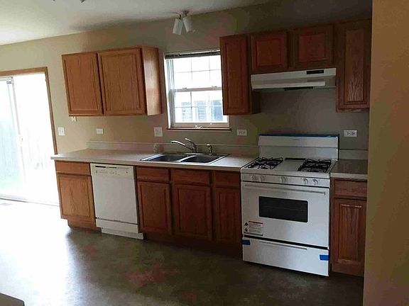 3rd image of 25774 W Hillside Ave