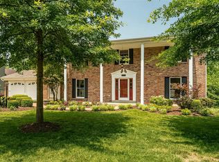 1652 Ansonborough Dr, Chesterfield, MO