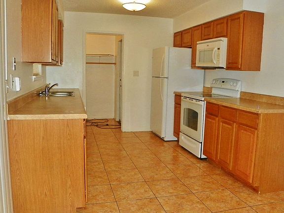 3rd image of 197 SW Ferndale Pl