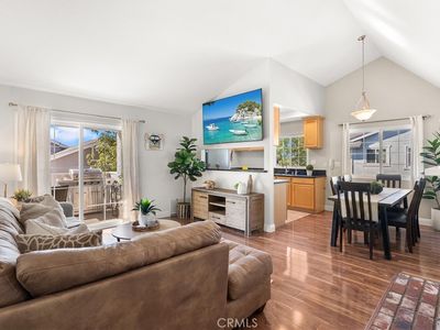 7841 Essex Dr APT 201, Huntington Beach, CA, 92648