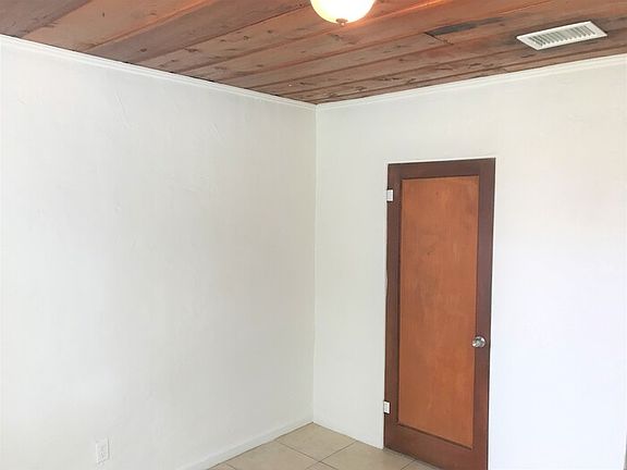 5th image of 925 E Turney Ave APT 3