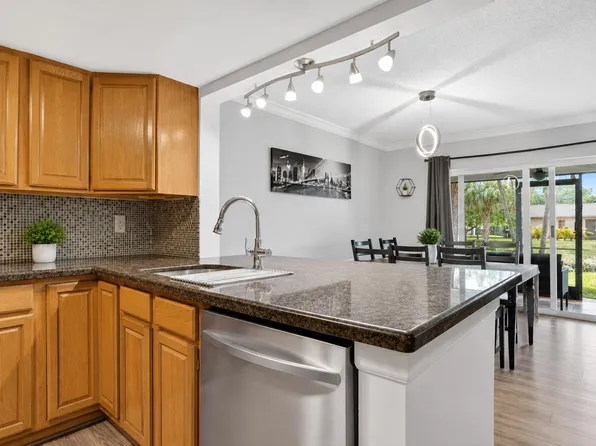 9050 NW 28th Street #123, Coral Springs, FL 33065