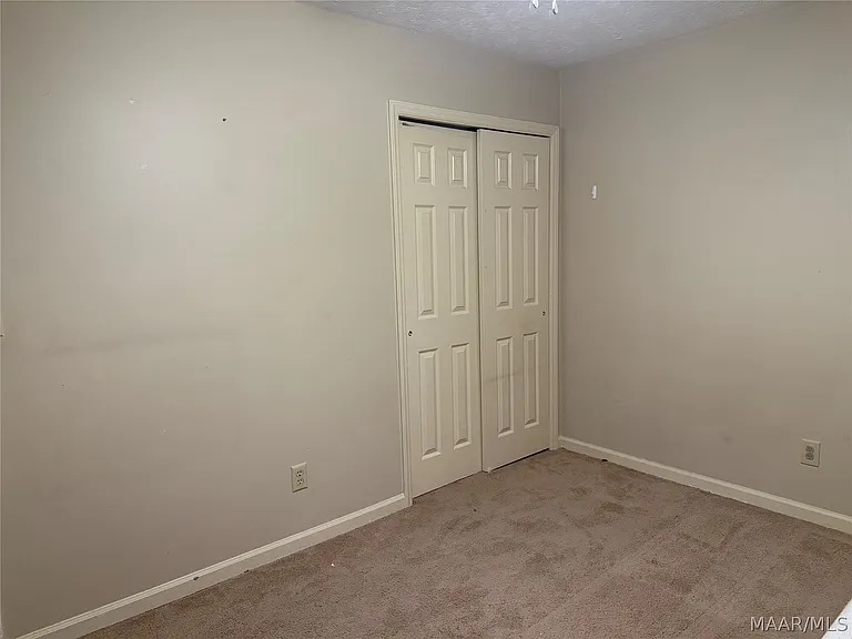 803 Summer Ln — Photo 19