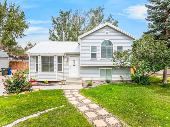 2210 Clearwater Ct, Elko, NV 89801