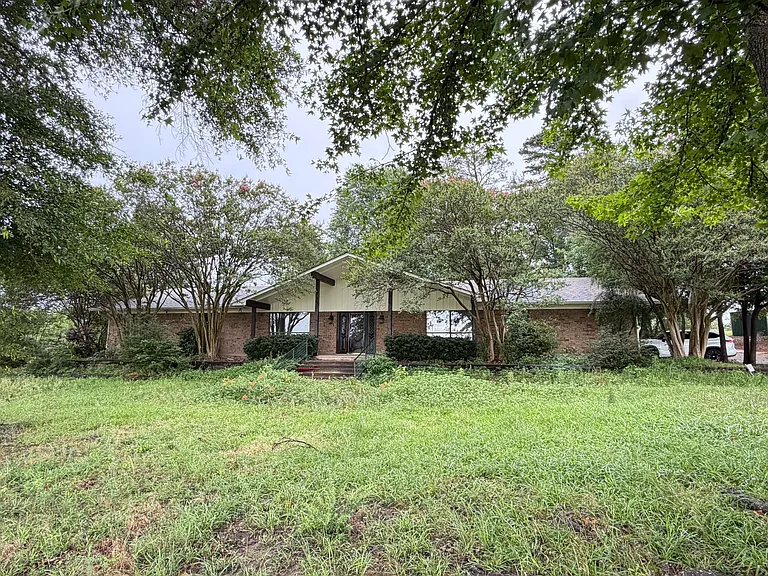 5166 Interstate Highway 30 Service Rd — Photo 3