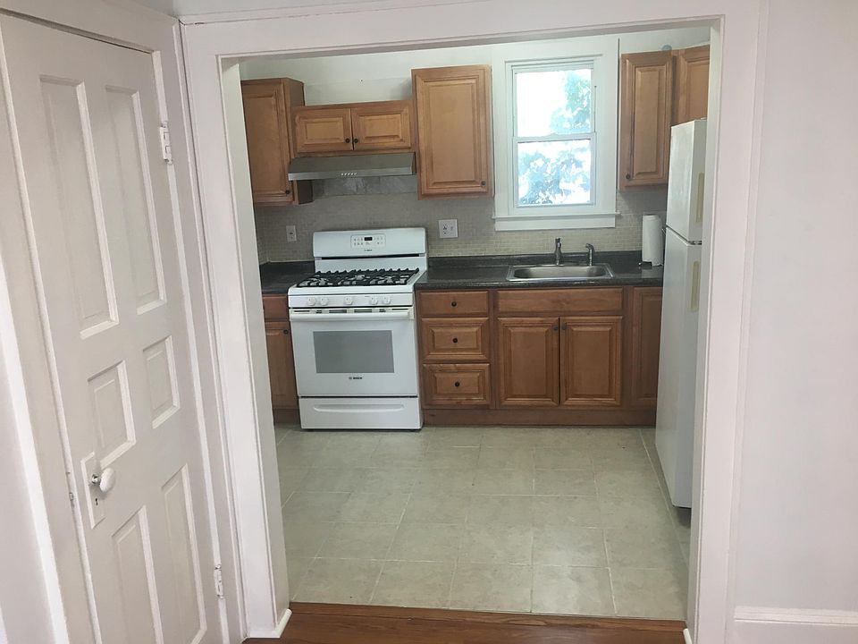 1st image of 828 47th St Unit B