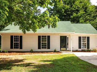 16 Spring Chapel Ct, Greensboro, NC 27455