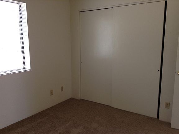 Bedroom (1)_10132014