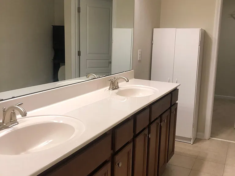 117 Inisfree Pl — Photo 3