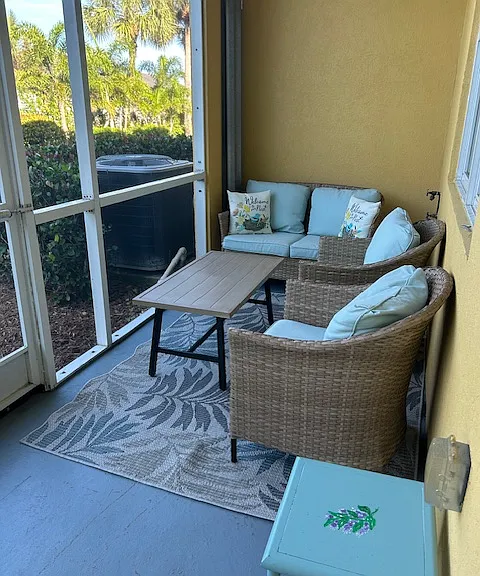 Outside Closet Lanai