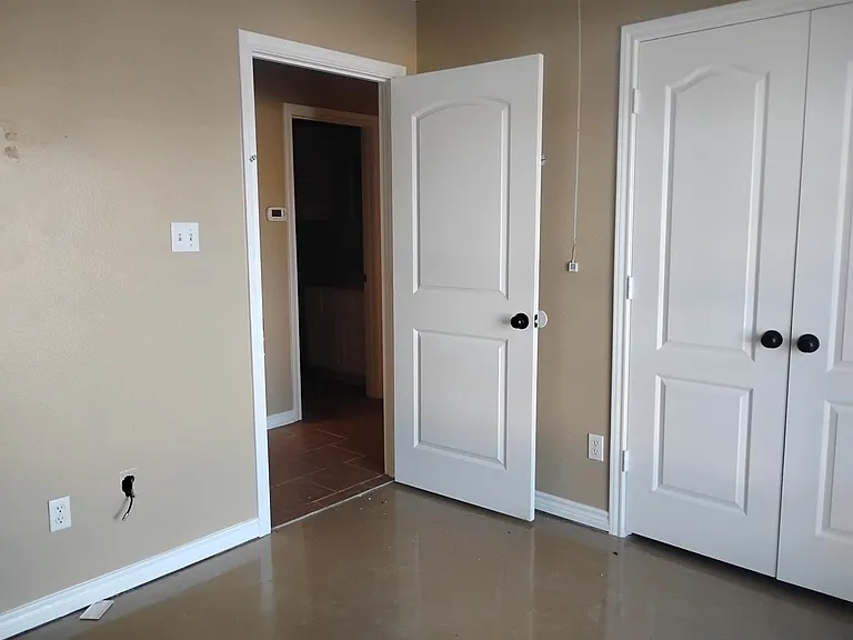 211 Patricia Ct — Photo 12