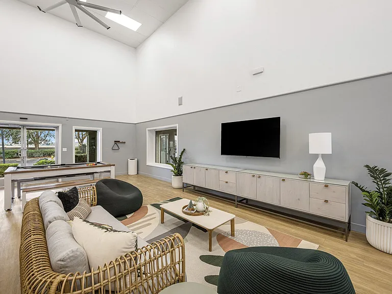 Resident Lounge at Citrine Hills, Ontario, CA 91761