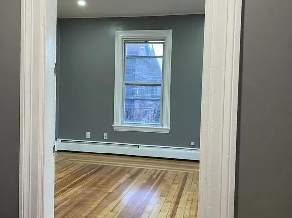 33 White St #2, Pawtucket, RI 02860