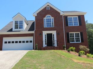 511 Shyrewood Dr, Lawrenceville, GA 30043