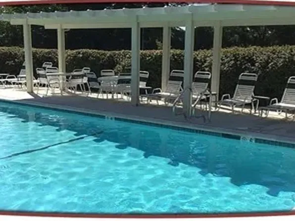 310 Parklane Plz, Martinez, CA 94553