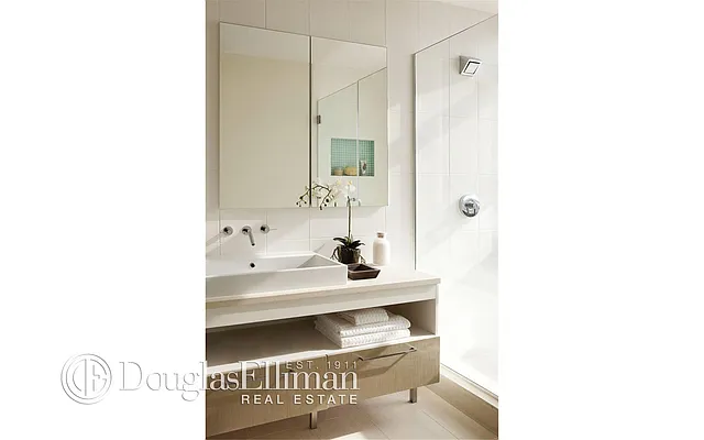 Rented by Douglas Elliman | media 21