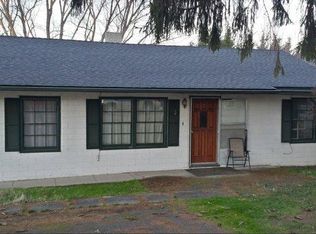 3019 E McAndrews Rd, Medford, OR 97504