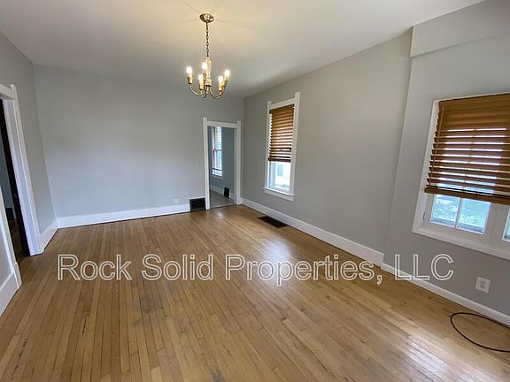 3rd image of 2414 Reed Ave #1