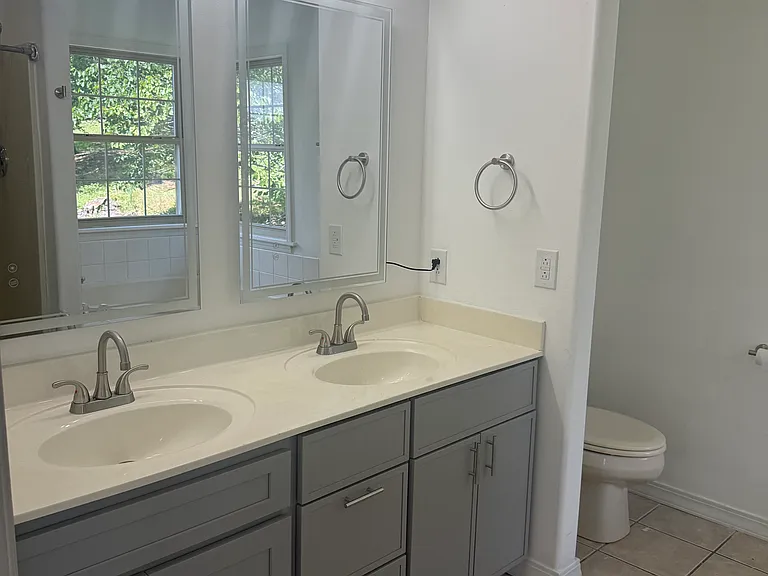 19 Oak Creek Cir — Photo 30
