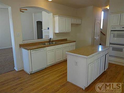 5th image of 7629 Brookview Dr