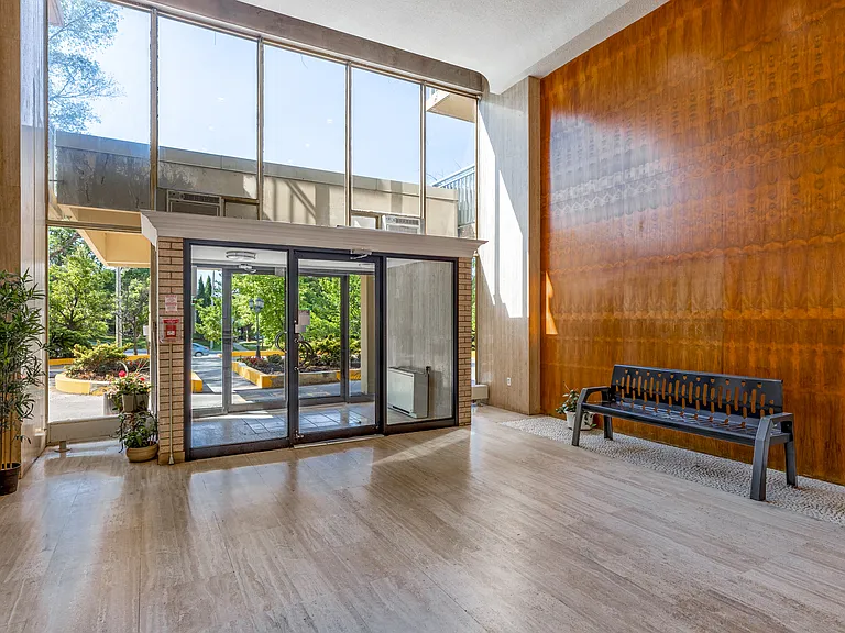 1650 Sheppard Ave E — Photo 11