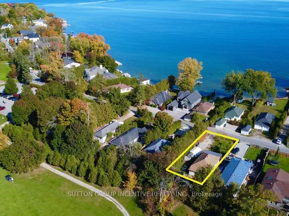 1556 Houston Ave, Innisfil, ON L9S 4M7