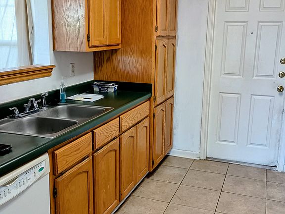 3rd image of 2047 Cornerstone Dr