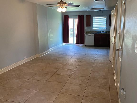 3rd image of 3209 Golden Dr #D