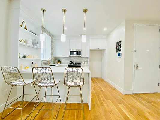 Rented by Doorway NYC, LLC | media 2