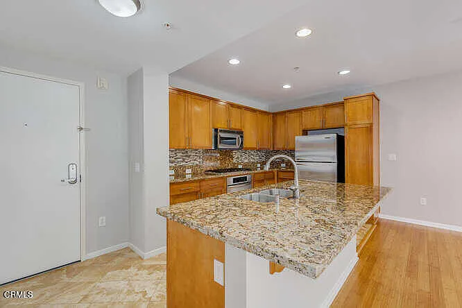 111 S De Lacey Ave #204 — Photo 6