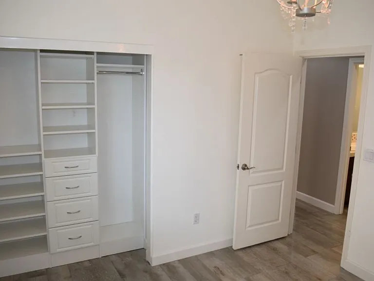 1902 Horseshoe Glen Cir — Photo 25