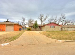7432 NW 27th St, Bethany, OK 73008