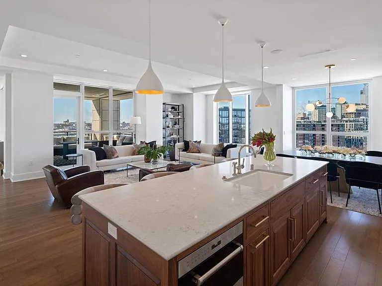1111 W River Pkwy #11C — Photo 10
