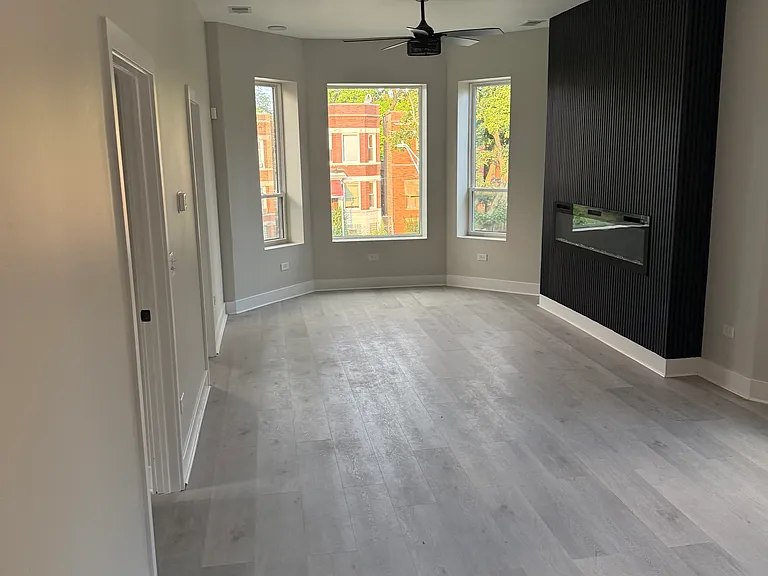 7238 S Union Ave #2 — Photo 3