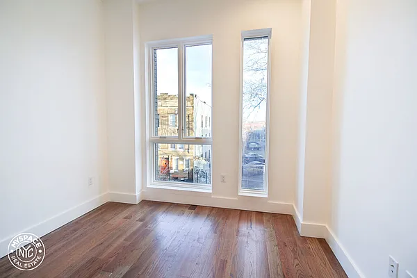 Rented by MySpaceNYC | media 59