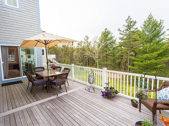 4th image of 40 Rosebay Ln