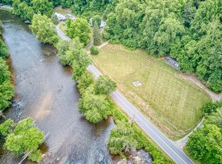 102 Lucky Dog Ln, Sylva, NC 28779