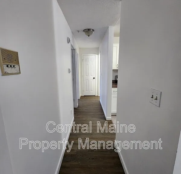 37 Northern Avenue Hts #15 — Photo 6