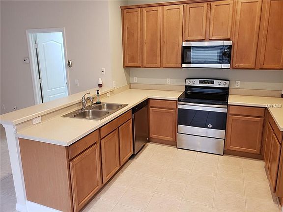 5th image of 10556 Eastpark Lake Dr