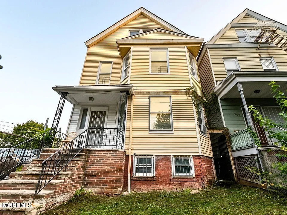 148 Fairmount Ave
