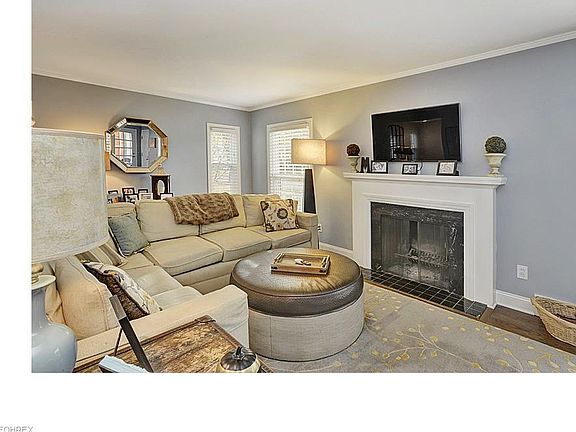 4th image of 20724 Beachwood Dr