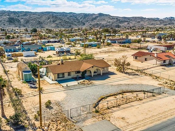 3rd image of 72775 Two Mile Rd