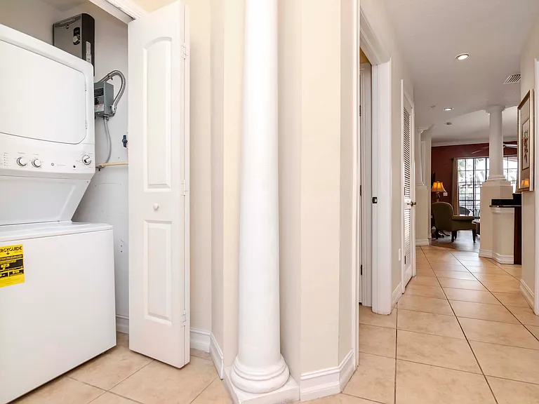 13941 Clubhouse Dr — Photo 29