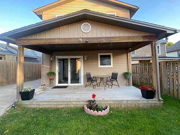 3rd image of 76 McMaster Ave