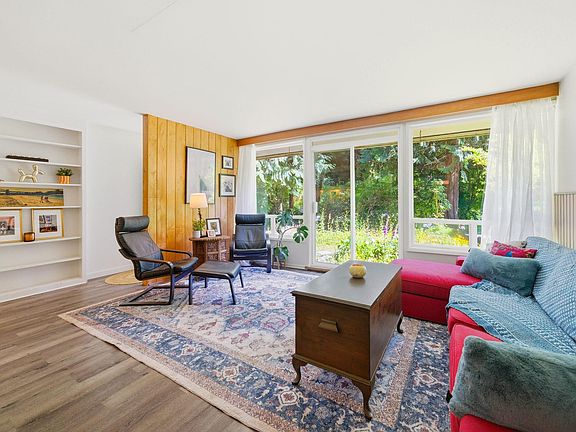 3rd image of 1463 Avonlynn Cres
