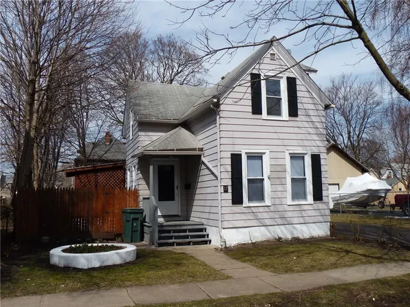 17 Beaufort St, Rochester, NY 14620