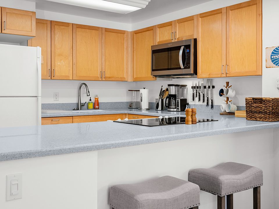 1st image of 2124 Awihi Pl APT 204