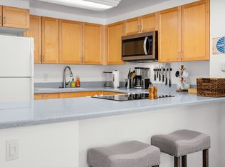 2124 Awihi Pl APT 204, Kihei, HI 96753