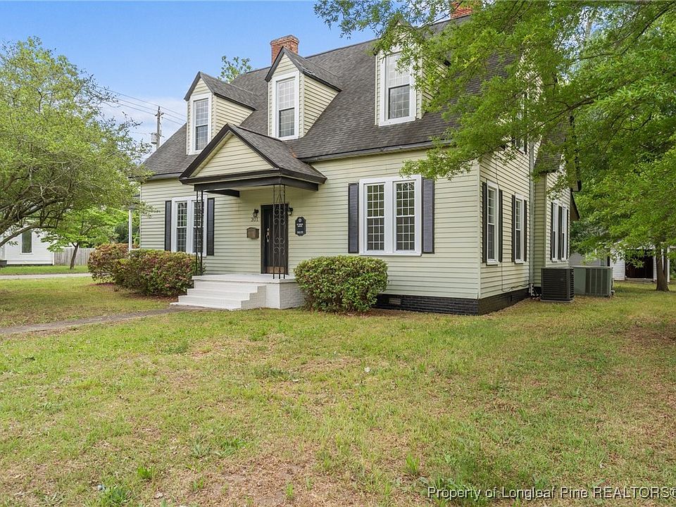 301 W Central St, Maxton, NC 28364 [Price Cut $25,000] | Zillow