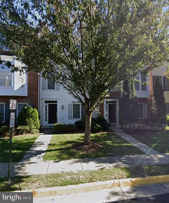 2511 Bronze Stone Pl